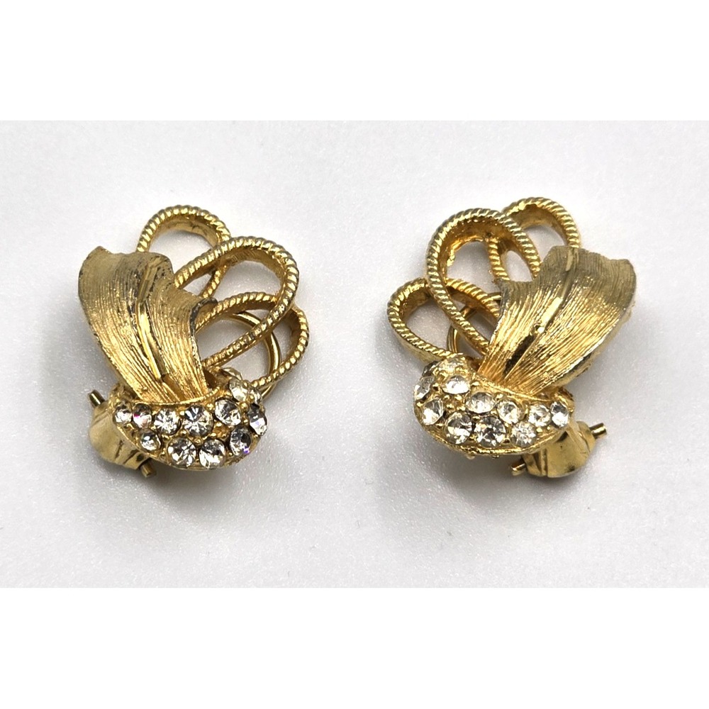 Vintage BSK Earrings Leaf Rhinestone Filligree Clip‎ On Gold tone